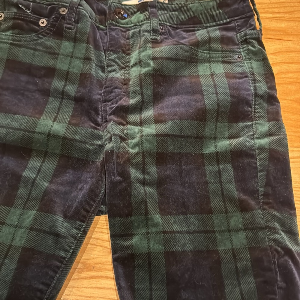 NWT * Vineyard Vines* Blackwatch Velveteen Jamie Jeans - Size 2